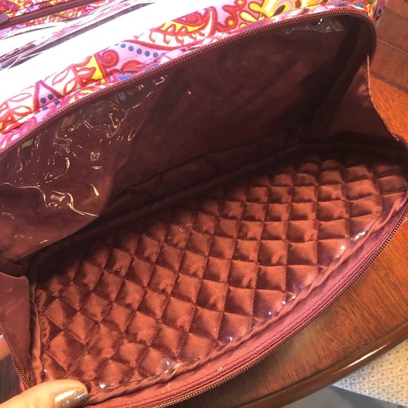 Vera Bradley Hanging Organizer Resort Medallion - Picture 5 of 7